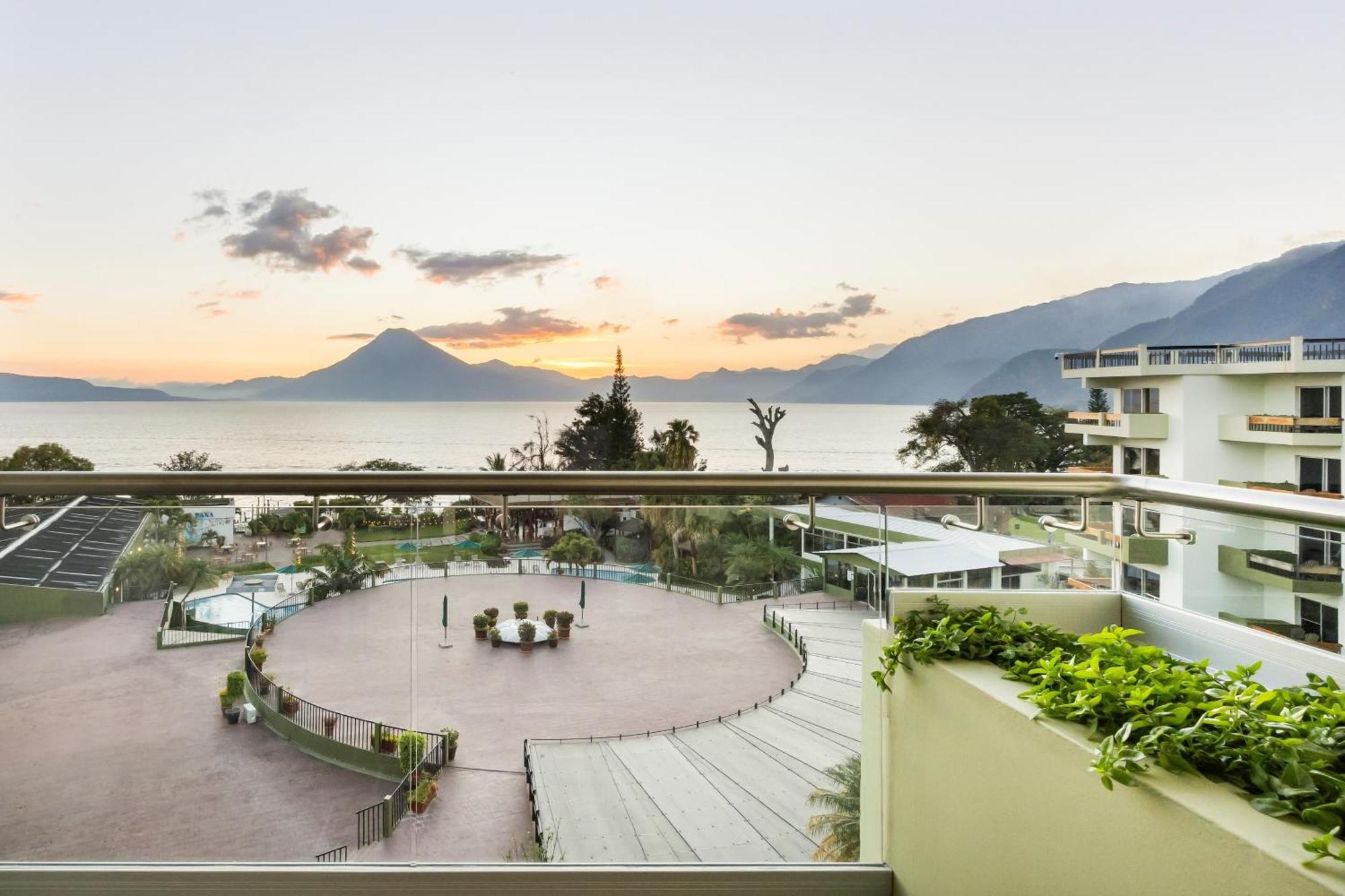 Porta Hotel Del Lago Panajachel Ngoại thất bức ảnh